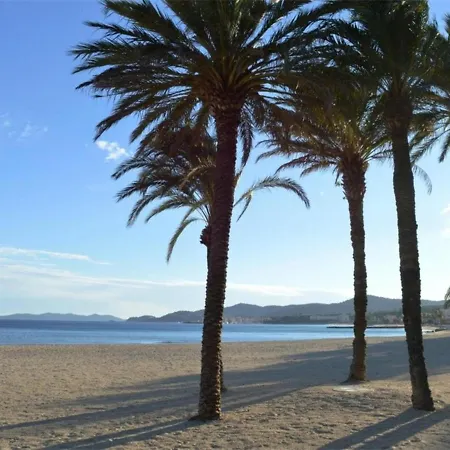 Le Lavandou, 2 Pièces, 4 Personnes - Fr-1-251-212 Le Lavandou